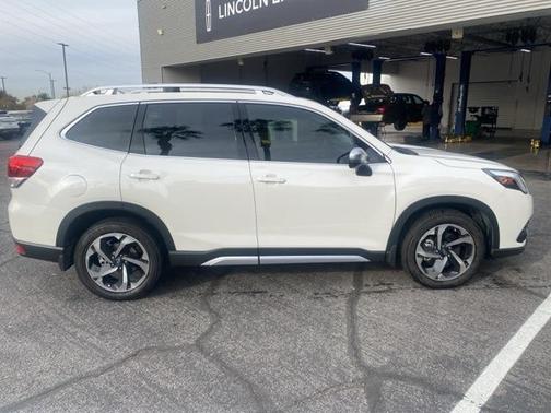 2023 Subaru Forester Touring