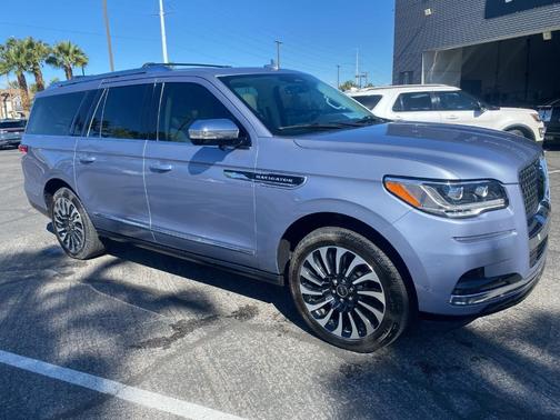 2022 Lincoln Navigator L Black Label