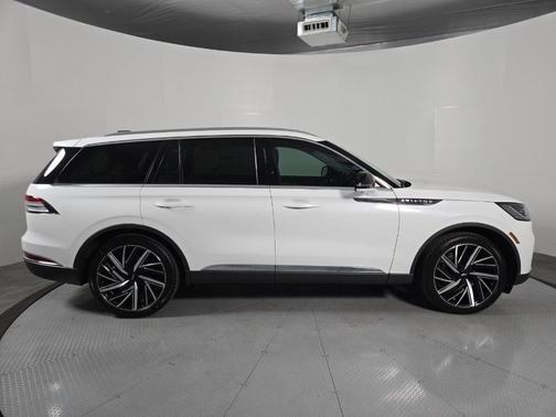 Pristine White 2026 Lincoln Aviator Reserve AWD