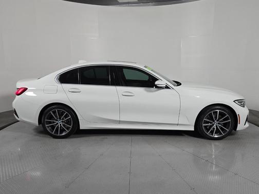 Alpine White 2020 BMW 330 i