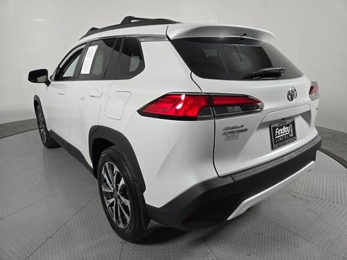 Wind Chill Pearl 2023 Toyota Corolla Cross XLE