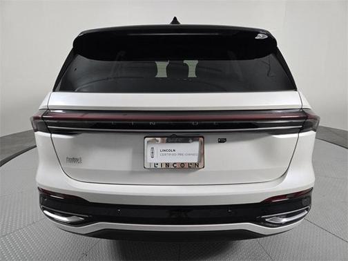 2024 Lincoln Nautilus Black Label