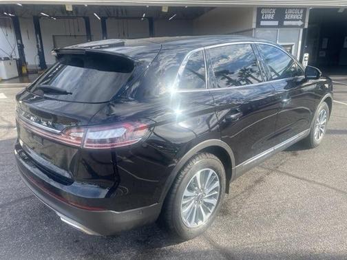 2022 Lincoln Nautilus Reserve