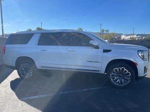 2023 GMC Yukon XL Denali Ultimate