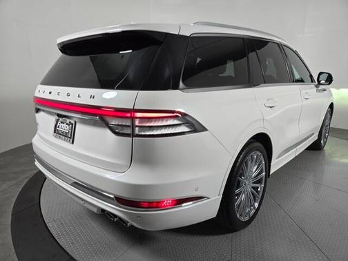 Pristine White 2020 Lincoln Aviator Black Label AWD