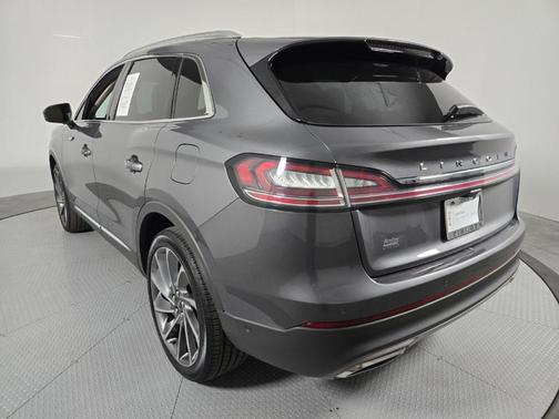 Metallic 2022 Lincoln Nautilus Reserve