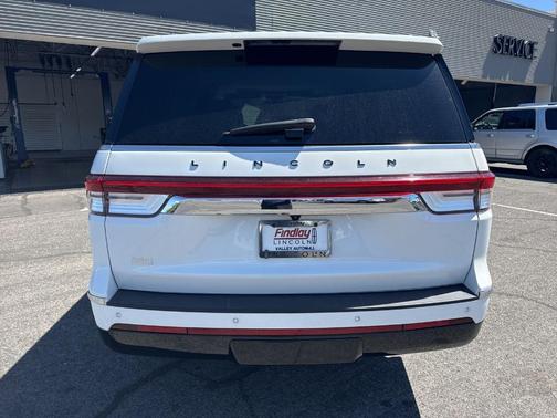 Pristine White 2022 Lincoln Navigator L Black Label