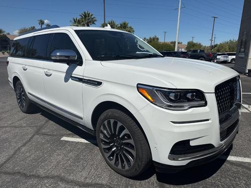 Pristine White 2022 Lincoln Navigator L Black Label