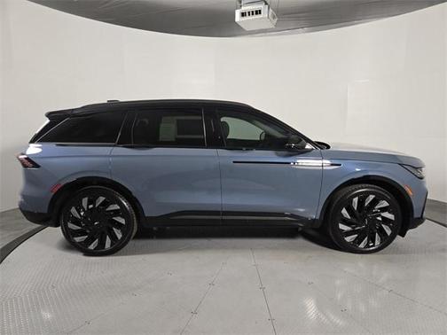 Whisper White 2026 Lincoln Nautilus Reserve