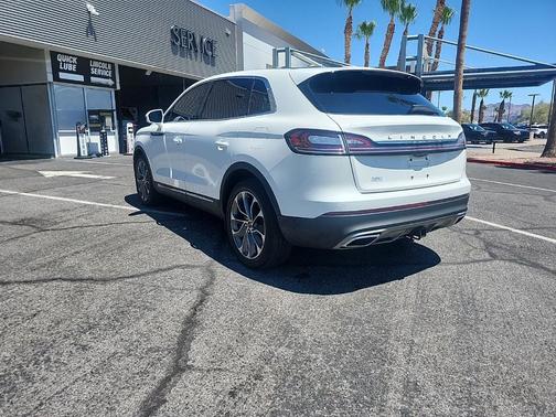 White Metallic 2022 Lincoln Nautilus Reserve