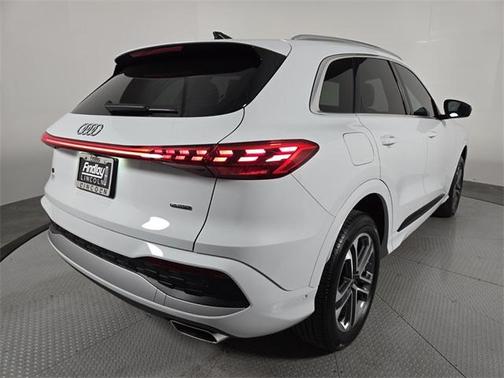 2025 Audi Q5 2.0T quattro Premium