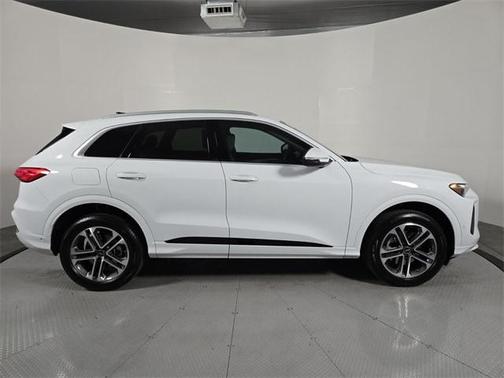 2025 Audi Q5 2.0T quattro Premium
