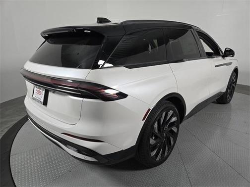 2025 Lincoln Nautilus Reserve