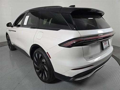 2025 Lincoln Nautilus Reserve