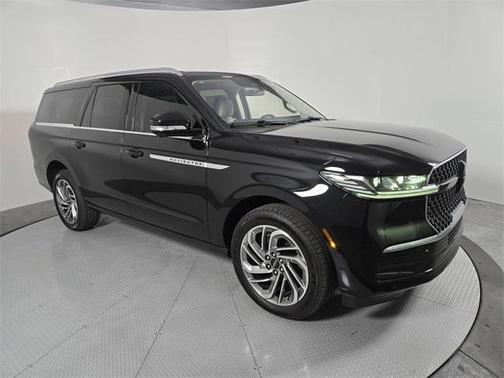 2025 Lincoln Navigator L Reserve