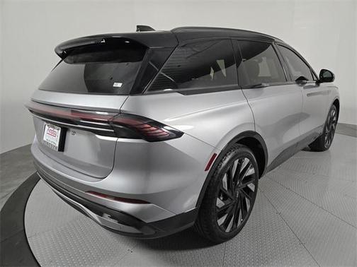 2025 Lincoln Nautilus Reserve