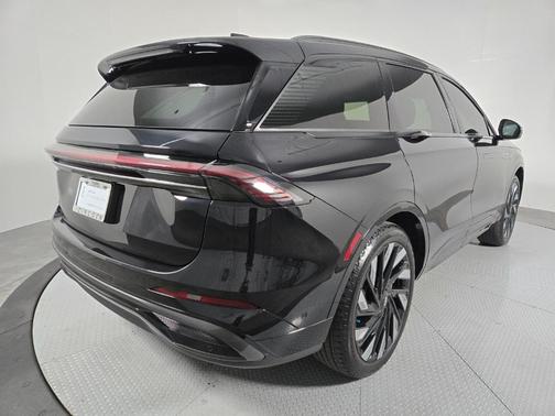 Infinite Black Metallic 2024 Lincoln Nautilus Reserve