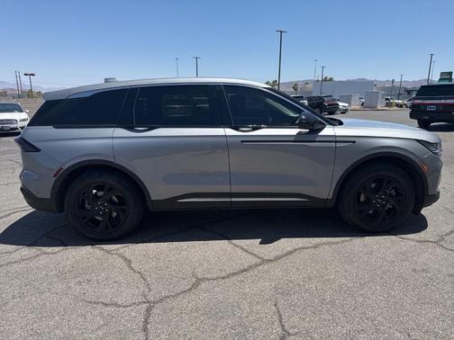 Gray Metallic 2024 Lincoln Nautilus Premiere