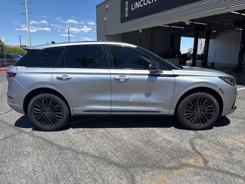 Silver Radiance Metallic 2024 Lincoln Corsair Premiere
