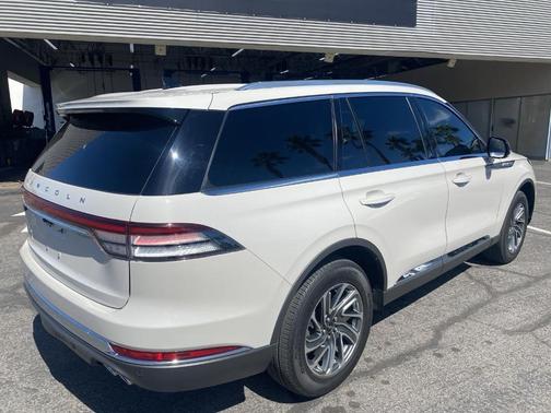 2023 Lincoln Aviator Standard AWD