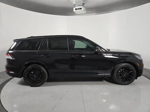 Infinite Black Metallic 2026 Lincoln Aviator Reserve AWD