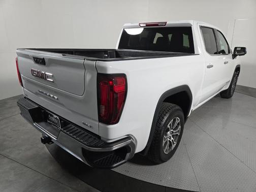 Summit White 2025 GMC Sierra 1500 SLT