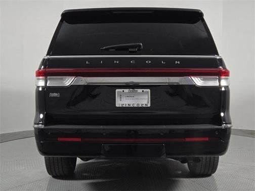 2024 Lincoln Navigator Premiere