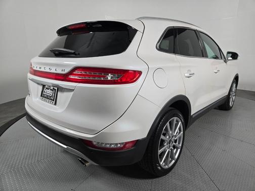 White Platinum Tri-Coat Metallic 2019 Lincoln MKC Reserve