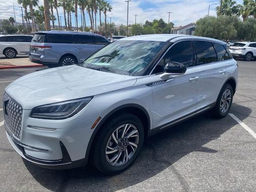 Crystal White Metallic 2025 Lincoln Corsair Premiere