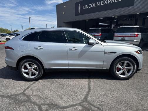 Hakuba Silver 2023 Jaguar F-PACE S