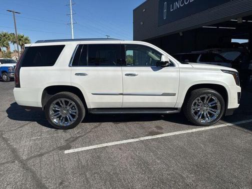 Crystal White Tri-Coat 2019 Cadillac Escalade Luxury