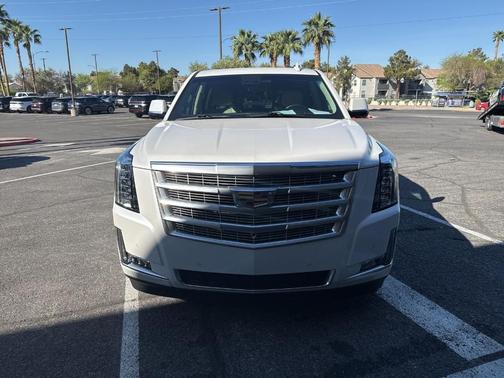 2019 Cadillac Escalade Luxury
