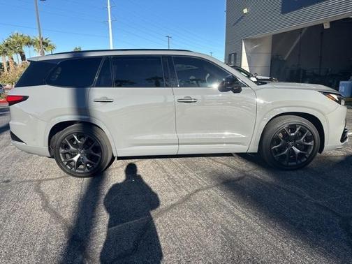 2024 Lexus TX 500h Luxury