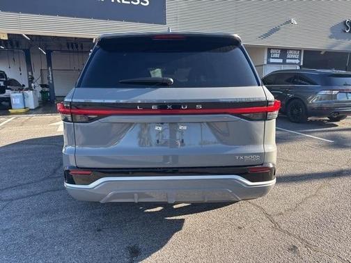 2024 Lexus TX 500h Luxury