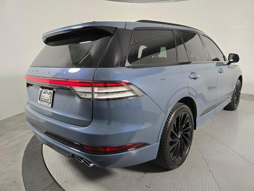 Whisper White 2026 Lincoln Aviator Reserve AWD