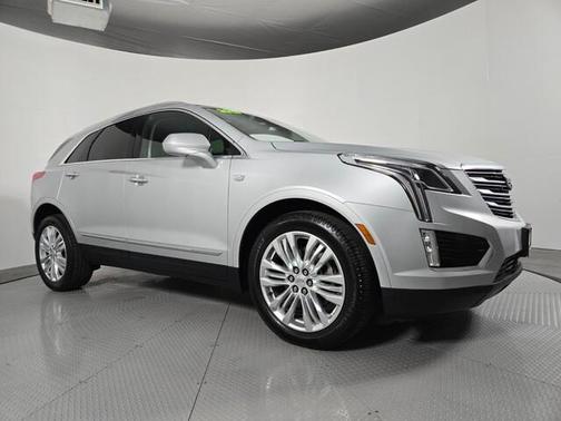 Radiant Silver Metallic 2019 Cadillac XT5 Premium Luxury