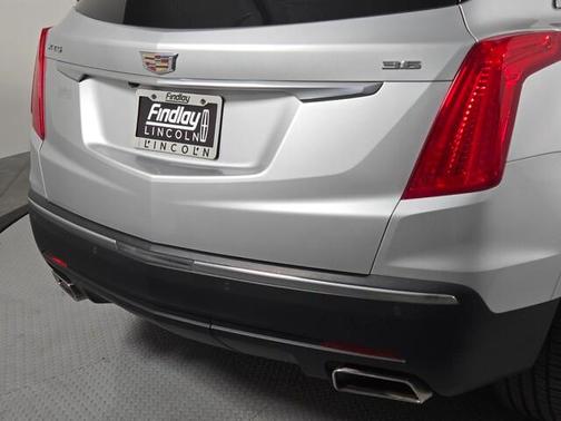 Radiant Silver Metallic 2019 Cadillac XT5 Premium Luxury