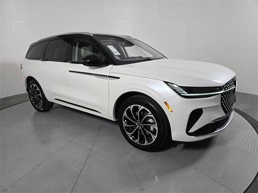 2025 Lincoln Nautilus Reserve