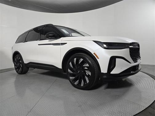 2026 Lincoln Nautilus Reserve