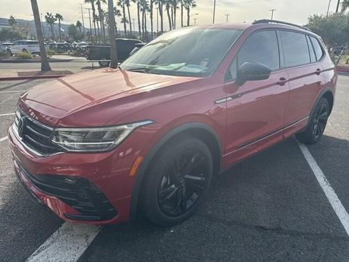 2024 Volkswagen Tiguan 2.0T SE R-Line Black