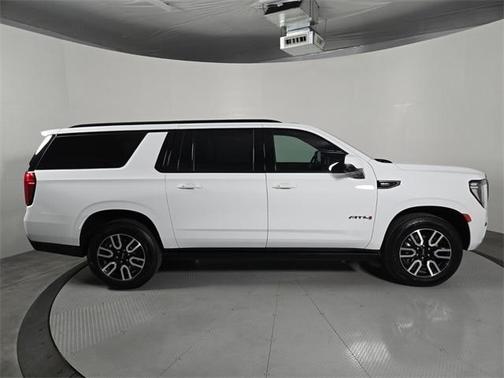 2023 GMC Yukon XL AT4