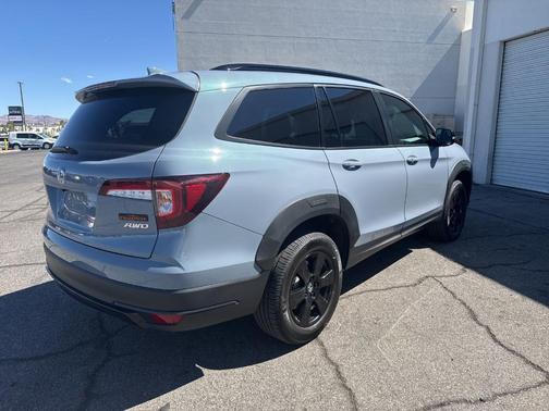 Sonic Gray Pearl 2022 Honda Pilot TrailSport