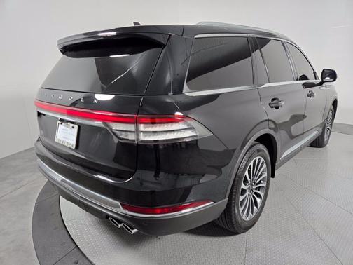 Infinite Black Metallic 2024 Lincoln Aviator Premiere