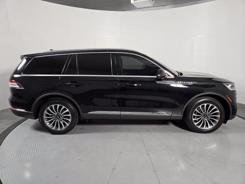 Infinite Black Metallic 2024 Lincoln Aviator Premiere