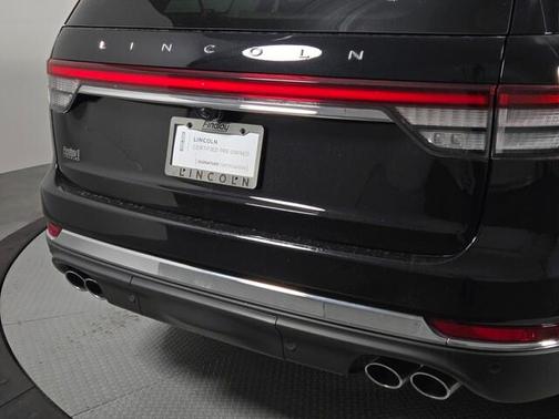 Infinite Black Metallic 2024 Lincoln Aviator Premiere