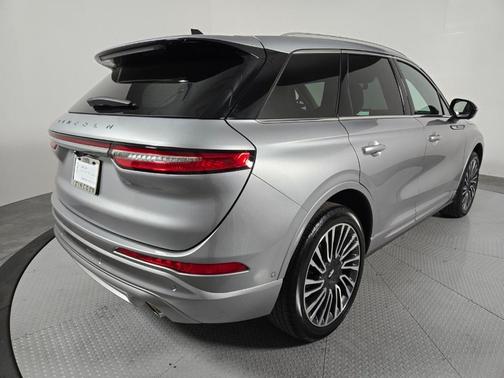 Silver Radiance Metallic 2022 Lincoln Corsair Reserve