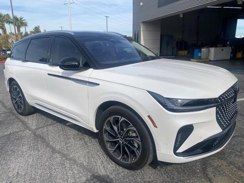 2024 Lincoln Nautilus Reserve