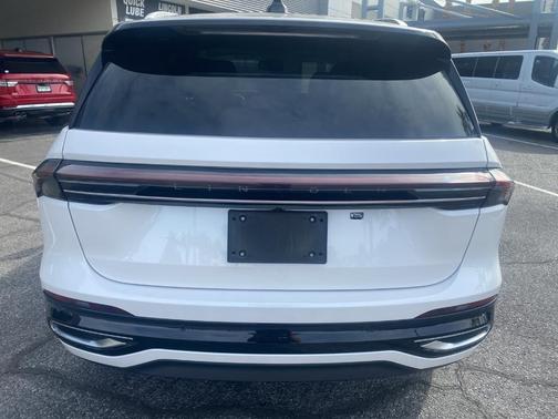 2024 Lincoln Nautilus Reserve