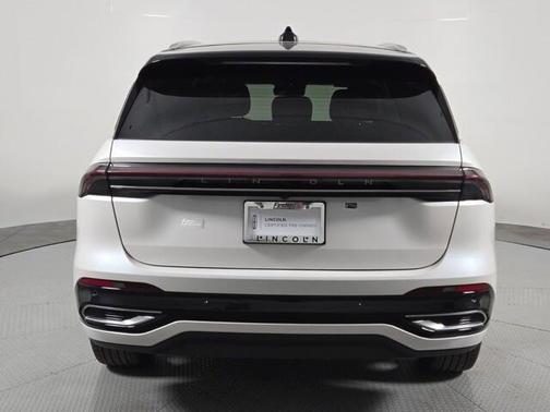 2024 Lincoln Nautilus Reserve