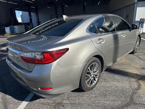 2017 Lexus ES 350 Base